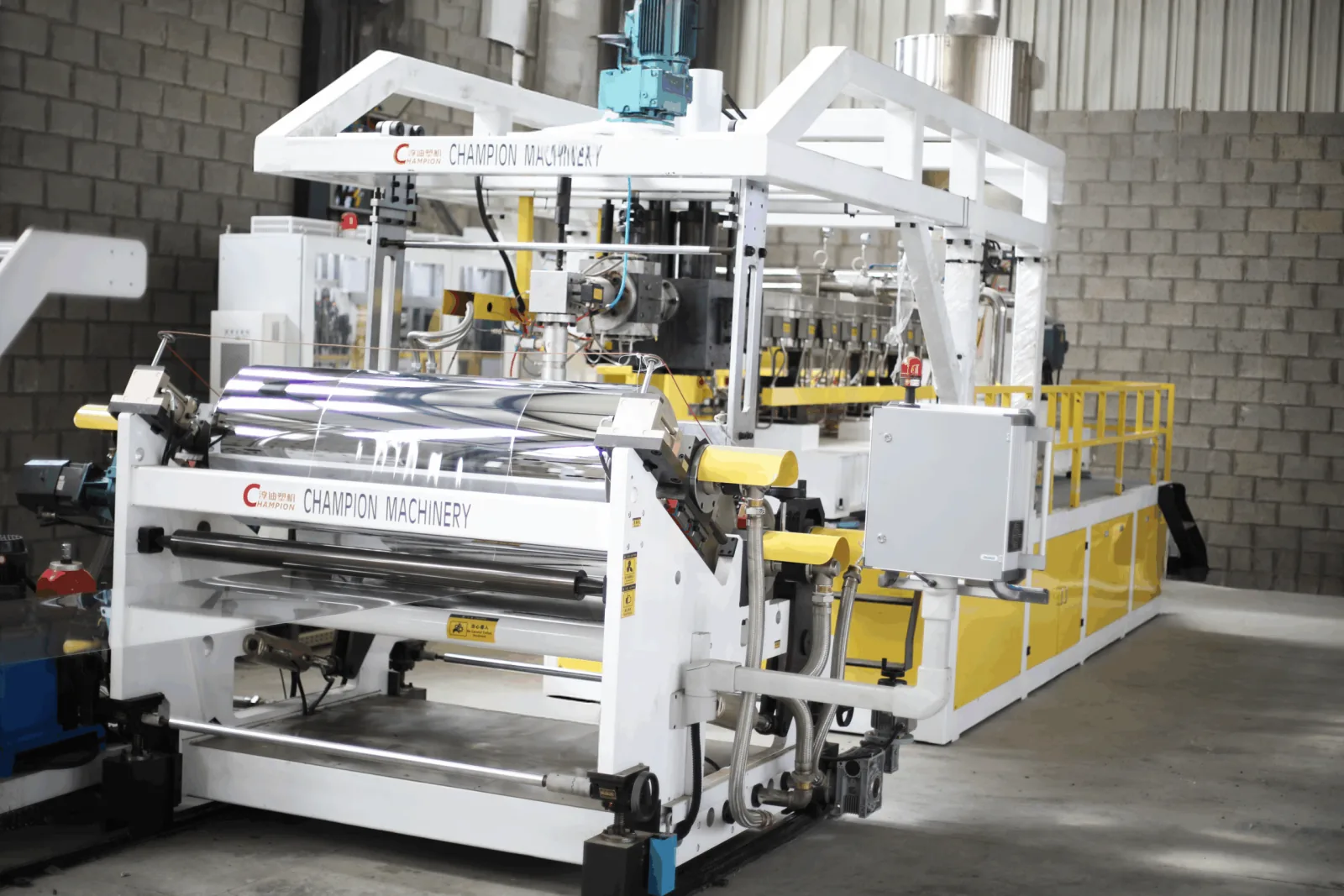 Side view of the complete PET sheet production line
